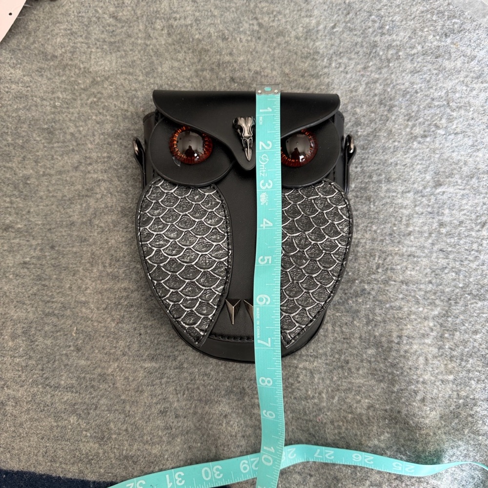 Stylish Owl Crossbody Bag - Black and Gray